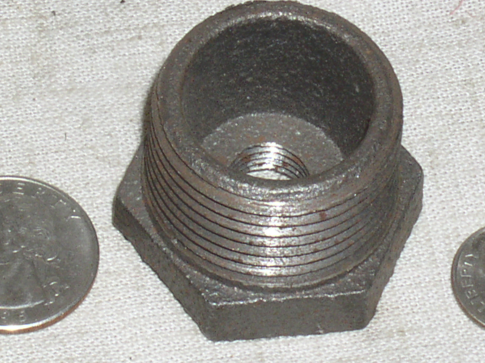 1 X 1/4" INCH HEX REDUCER FLAT COUPLING BLACK IRON PIPE M-F BUSHING FITTING PLUG