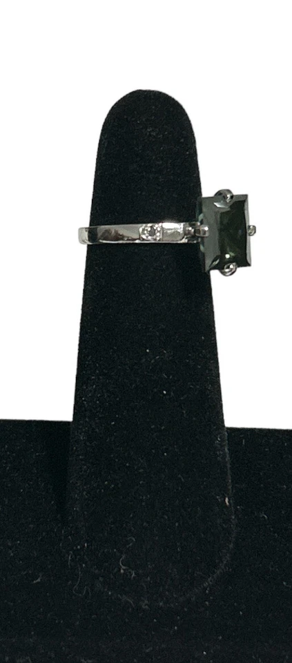 Rhodium Plating Over 925 STERLING SILVER Beautiful Green Topaz Ring Women’s SZ 7 - Image 2 of 4