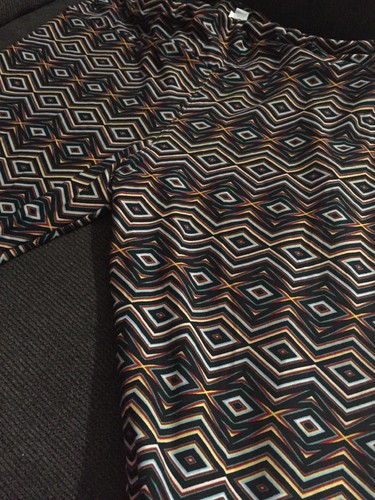 Lularoe TC Leggings Tall & Curvy NWT Teal W/ Multicolor Diamonds - 第 1/4 張圖片