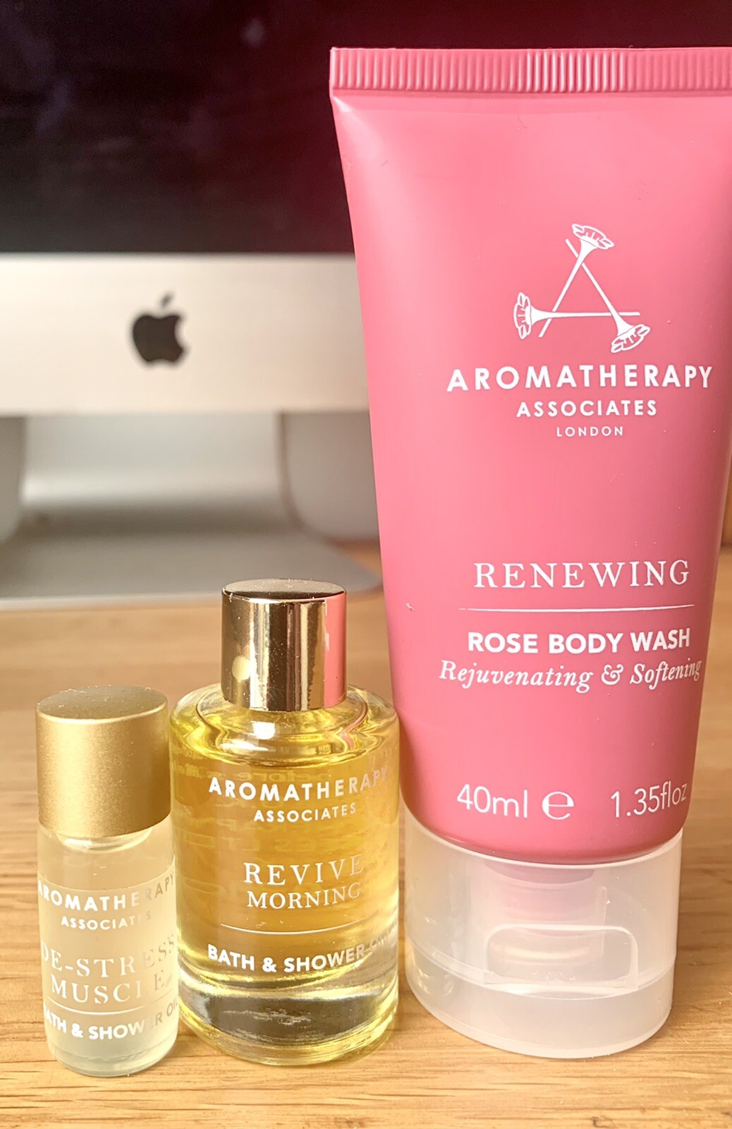 AROMATHERAPY ASSOCIATES BodyWash,DeStress Muscle&Revive Morning Bath