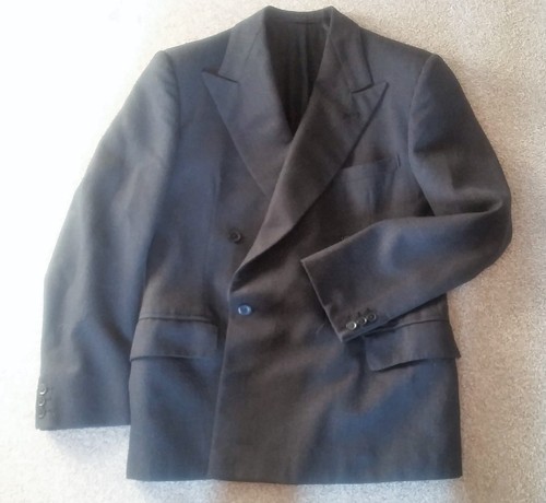 FINE VINTAGE 1955 GREY DOUBLE BREASTED SUIT IN EARLIER STYLE - SIZE 38/40