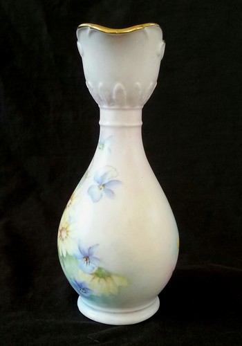 Antique hand painted porcelain vase "Daisies" 7 inches artist signed - Picture 9 of 12