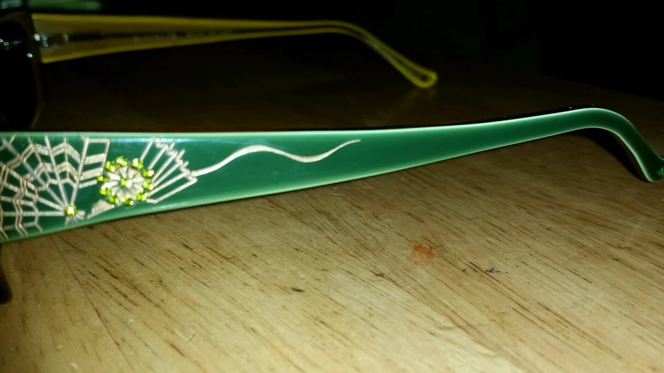 Judith Leiber Sunglasses green with Swarovski Crystals gc md in France 50/18/140 - Image 3 of 4