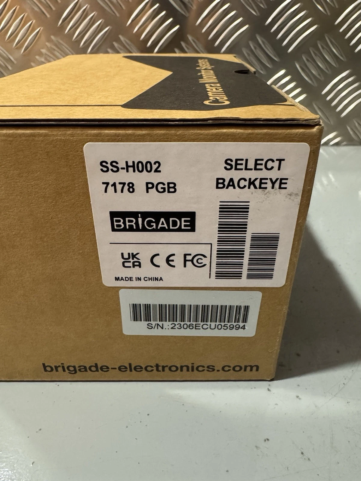 Brigade SS-H002 Twin Camera Screen Splitter AHD 7178 PGB Brand New In Box 3