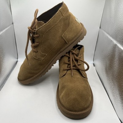 UGG Boots S/N 1010269k  For women , Size 4  Light Brown 