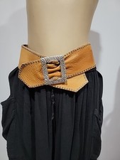 Susan Hyman 80  s Vintage Brown Leather Belt Buckle 30"-33" Four Holes