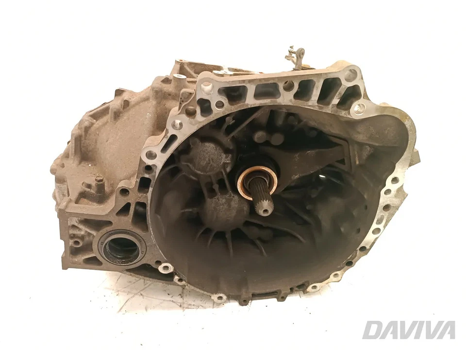 Toyota Auris 6 Speed Manual Gearbox 2.0 D-4D Diesel 93kW (126 HP) PYBZ-E 2007 - Image 2 of 4