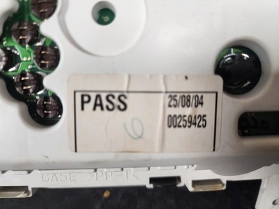 02-04 Honda CR-V Instrument Cluster Speedometer 207K Miles OEM