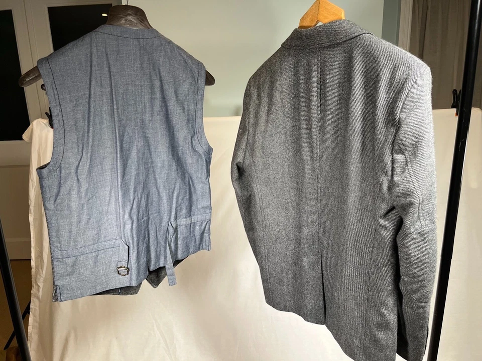 White Stuff Gentlemen’s Relish Wool Blend Jacket + Waistcoat Set Men's Size S - Image 2 of 4