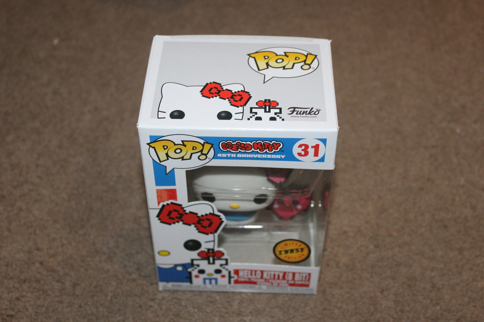Funko Pop! Hello Kitty (8 Bits) - 45 Aniversario #31 Variante Chase 'Nuevo'