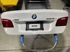 2014 BMW 528I TRUNK LID ASSEMBLY PC-A96 MINERAL WHITE METALLIC 41627240552 11-16