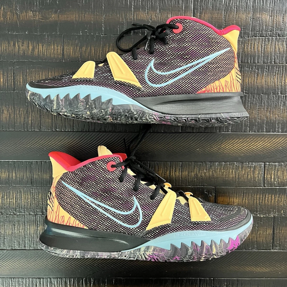 NIKE KYRIE 7 ブラック/ゴールド Preços baixos em Nike Kyrie 7 Black | eBay