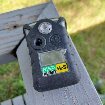 MSA ALTAIR H2S Gas Monitor Detector NEEDS BATTERY