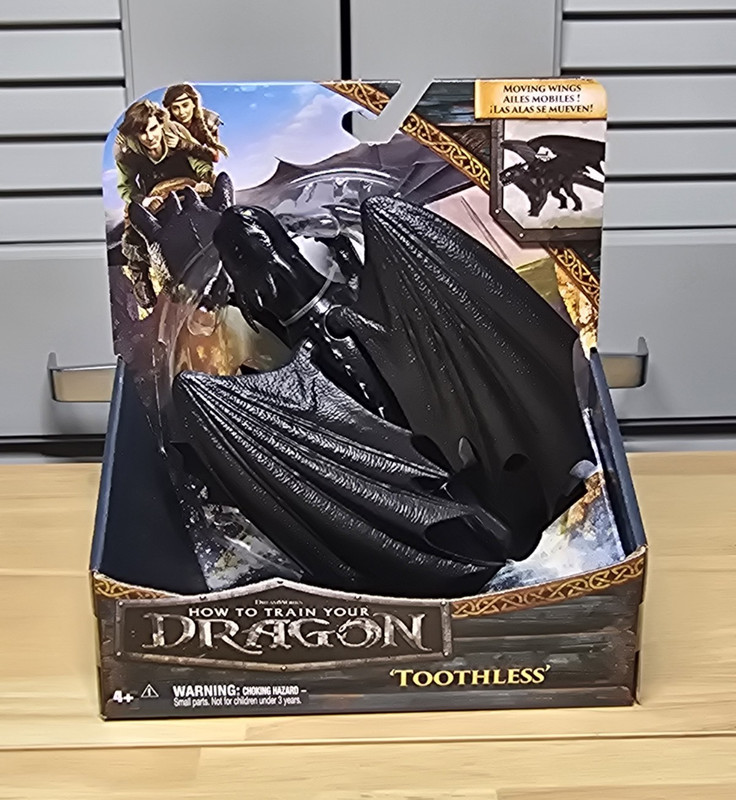 Spin Master Toothless Moving Wings