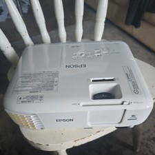 Epson EB-U05 1080p Full HD 3400 Lumens Home Cinema Projector WUXGA Low Hours