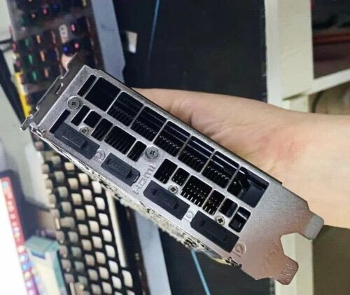 MSI NVIDIA GeForce GTX 1080 Ti Aero 11GB GDDR5X Graphics Card - Image 3 of 4