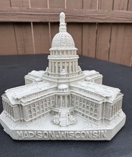 THE STATE CAPITOL Madison Wisconsin Souvenir Miniature Model Tourism Govern 3&rdquo;