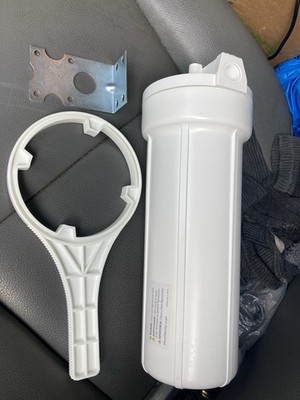 Pentek 158125 White Filter Housing  with Braket & key Pentair 10'' by 2.5'' 