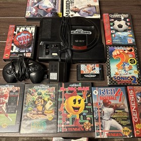 SEGA G&eacute;nesis 1601  System 16-BIT  Console W/11 Games Bundle Tested