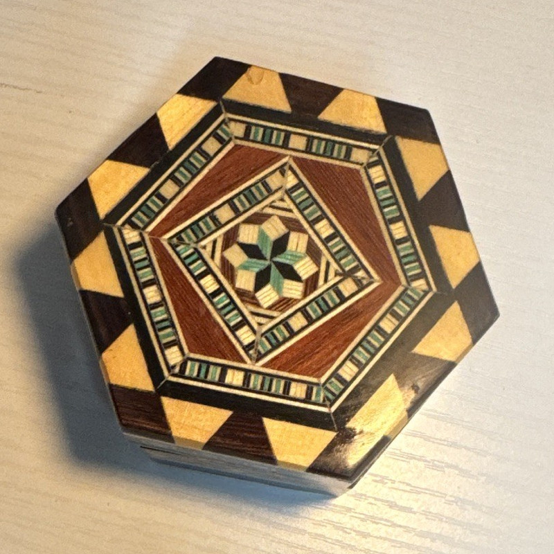Laguna Handmade Hexagon Inlaid Marquetry Trinket Box Red Velvet Granada