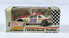 Racing Collectables 36 Kenny Wallace Dirt Devil Pontiac 1:64 Scale