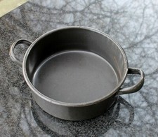 Emaliowana patelnia garnek brytfanna czarna średnica 22 cm emaliowana stara antyczna