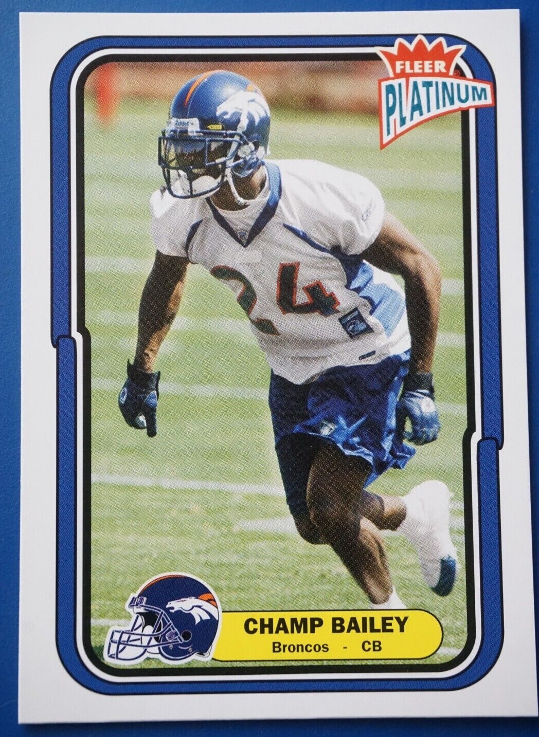 2004 Fleer Platinum Football Card (Pick Your Card) 1-135