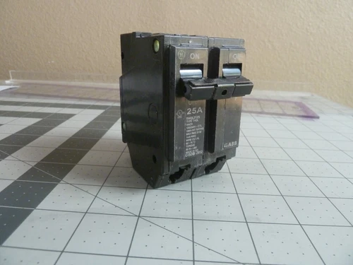 GE THQL2125 Circuit Breaker - 25 Amp - 2-Pole - 120/240 VAC - 10kA - NEW