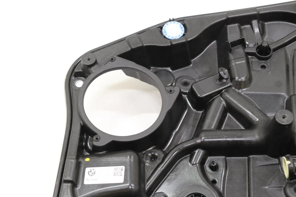 2018 - 2025 BMW X4 G02 REAR RIGHT SIDE DOOR WINDOW GLASS REGULATOR OEM 7417372 - Image 3 of 4