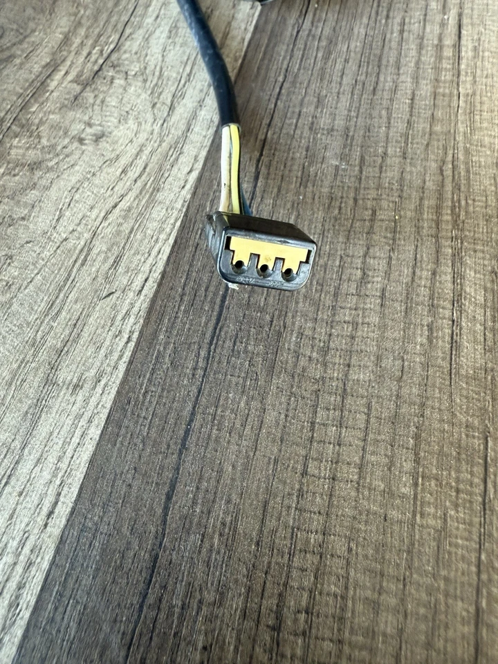 ESPEJO RETROVISOR PUERTA LADO PASAJERO DERECHO OEM PLYMOUTH PROWLER 97-02, NEGRO, P# 5013140AA Foto 3 de 4