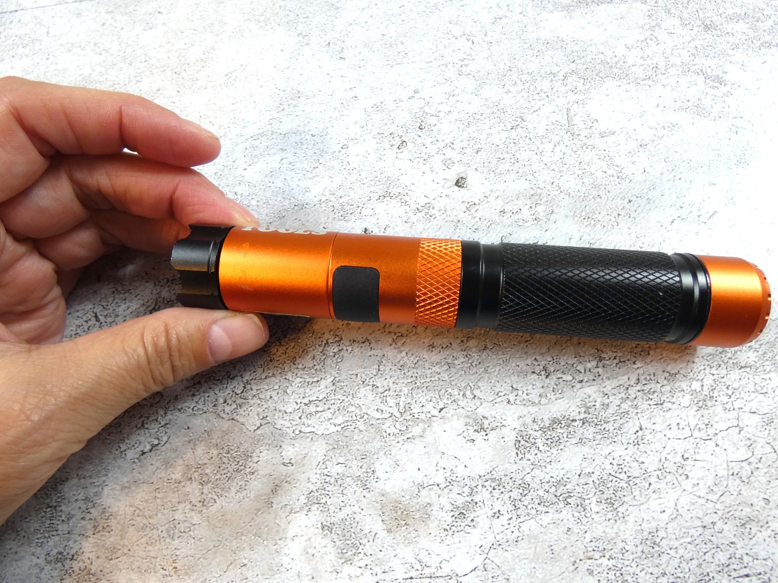 Klein Tools 56040 Rechargeable Focus Flashlight Laser Magnetic Clip See Video