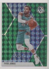 2019-20 Panini Mosaic Green Prizm Tyus Jones #106 gc7
