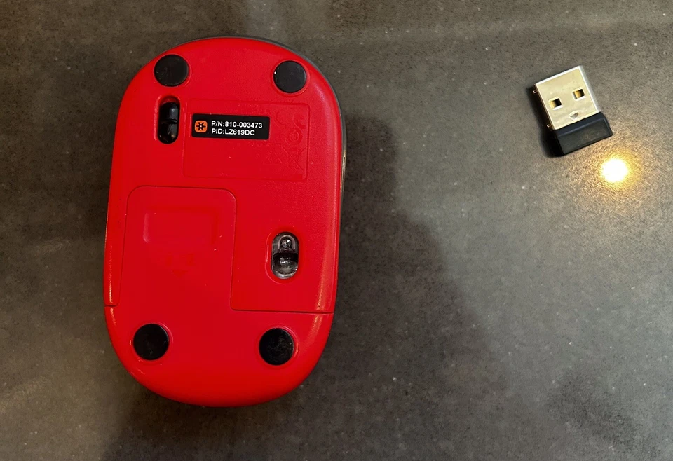 Logitech M187 Wireless Mini Mouse Pocket Portable Sized Red - Image 3 of 4