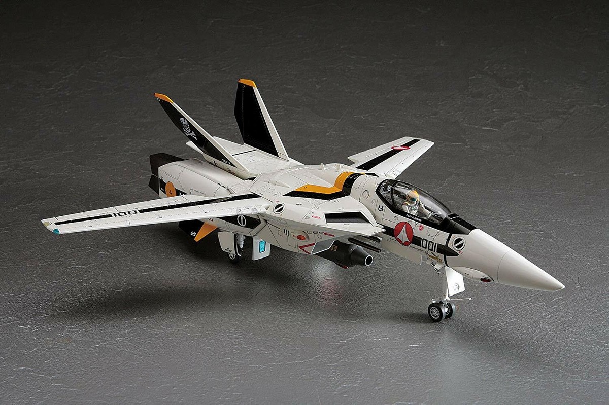 希少!! マクロス 1/48 スケール VF-1J & VF-1S HASEGAWA HOBBY KITS] 1/48 VF-1S 'Skull Squadron' Valkyrie
