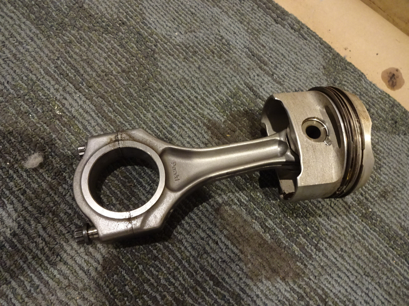 Ferrari 355 - Piston & Con Rod With Matching Cap - P/N 159141 - 155562/E