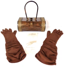 NEAR MINT Pearlized Brown Wilardy 1950s Lucite Purse & Matching NOS Gloves