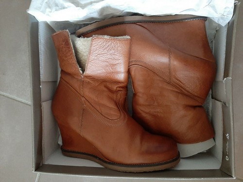 KOOKAI Stiefeletten & Low Boots mit Keilabsatz - Größe 40 FR / gebraucht