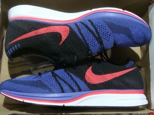 flyknit trainer size 9