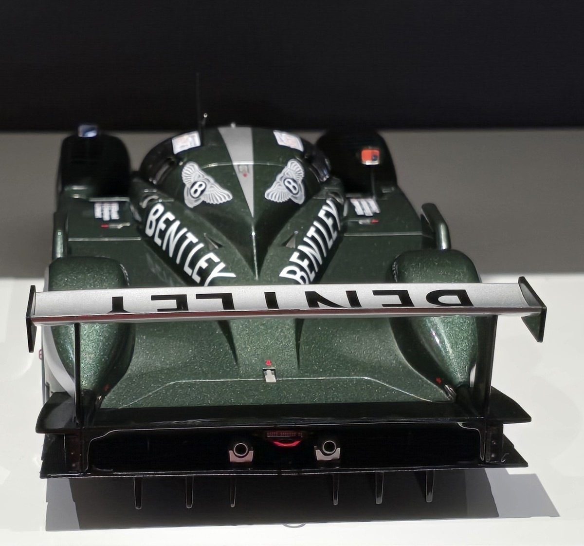 AUTOart 1/18 Scale Diecast - Bentley Speed 8 Le Mans 24h 2003 for