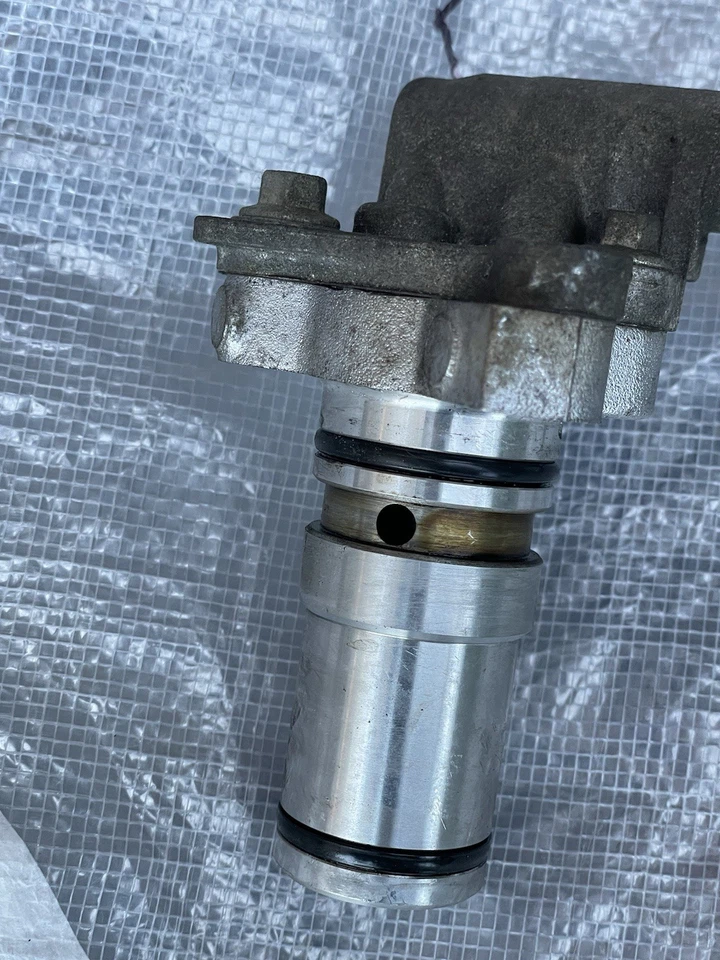 Mazda 3 6 cx3 cx5 OIL CONTROL VALVE MAZDA SH01 SHY1 2.2 d skyactive 2013-2019 - Image 4 of 4