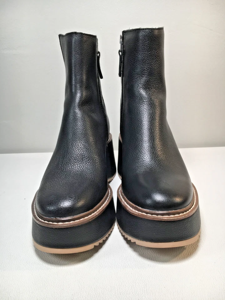 DV Dolce Vita Wedge Boots Womens Size 7 Black Leather Ankle Fashion Bootie - Image 2 of 4