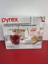 Pyrex 3-Piece Glass Measuring Cup Set New in Box Sealed