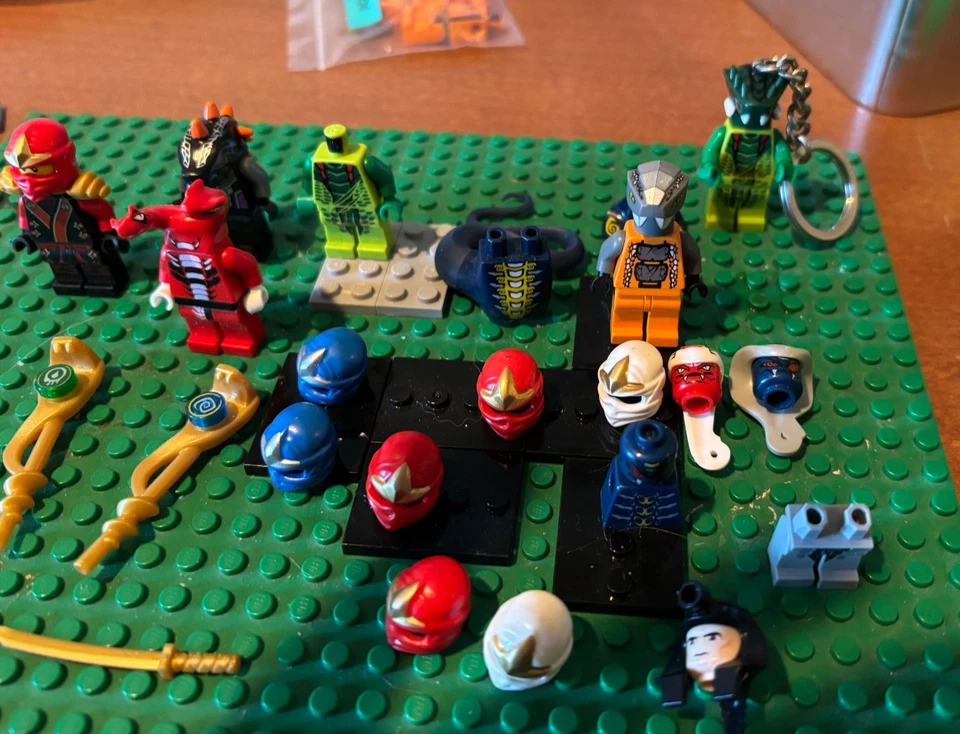 LEGO Ninjago Minifigure lot Loose incomplete pieces see photos - Image 3 of 4