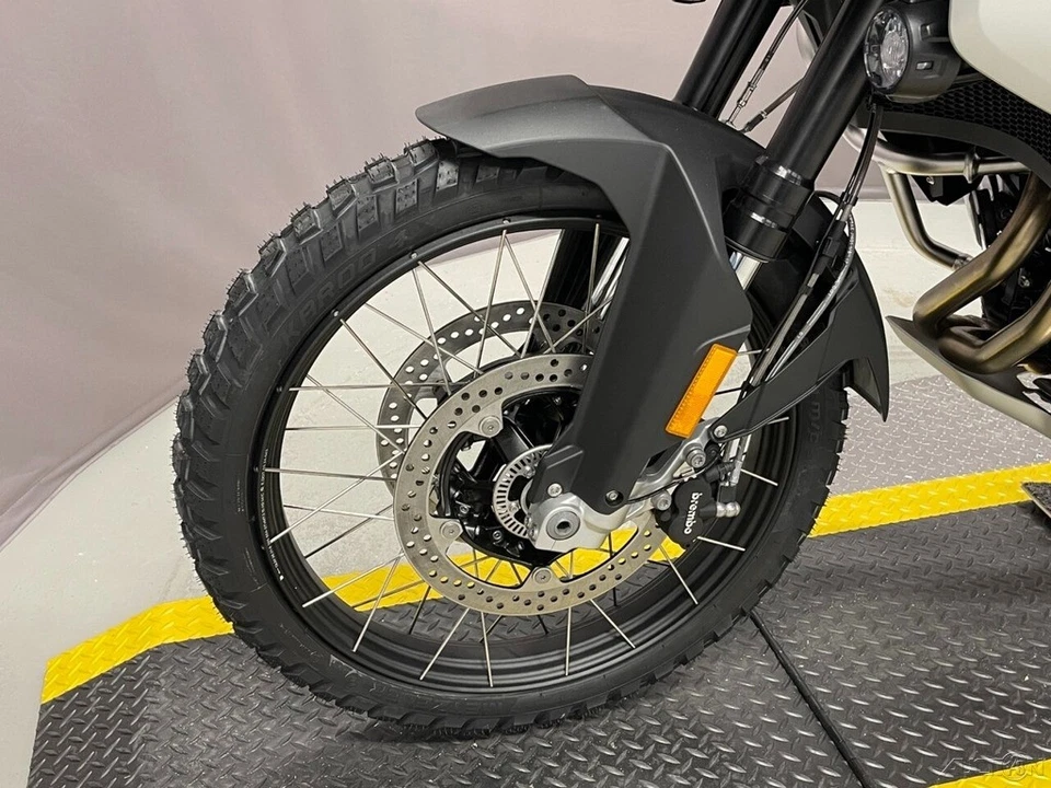 2024 BMW F 900 GS Adventure - Image 3 of 4