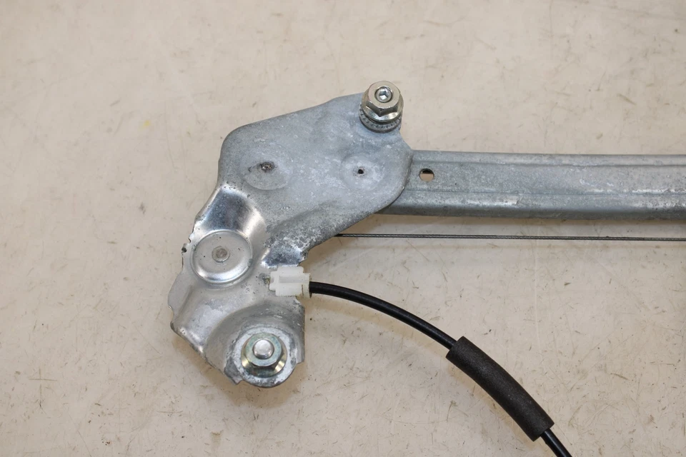 2017-2020 Fiat 124 Spider Left Window Regulator OEM MZ9 - Image 4 of 4