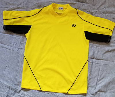 Yonex Mens Size M Athletic Shirt Yellow