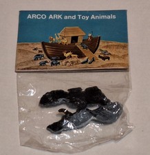 Vintage New in Package ARCO Gas Premium Toys Noah  s Ark Animal SKUNKS 1970 70's