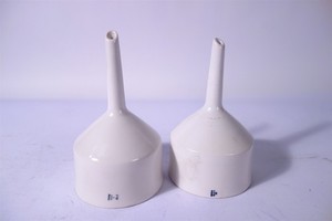 COORS PORCELAIN CERAMIC BUCHNER FILTER FUNNELS Perfect 10-J 06