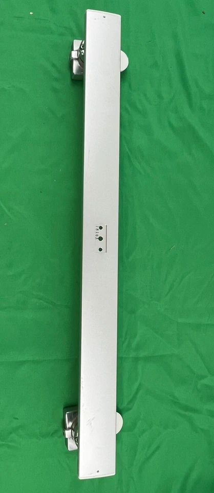 OEM Humanscale Dual monitor Arm Crossbar, Silver / White Color 27" Crossbar - Image 3 of 4