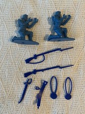 Vintage MPC Ringhands Blue Soldiers With Accessories Guns Canteens